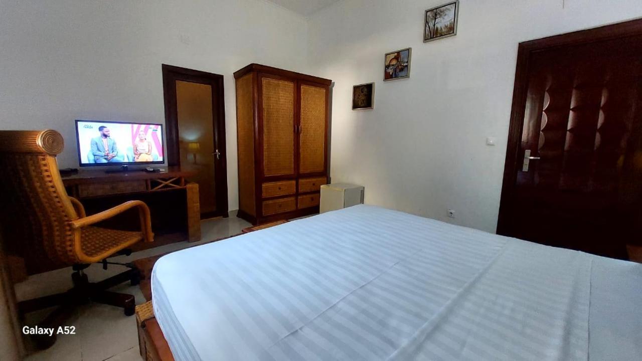 Benguela Hotel Residencial Ramire-Tour מראה חיצוני תמונה